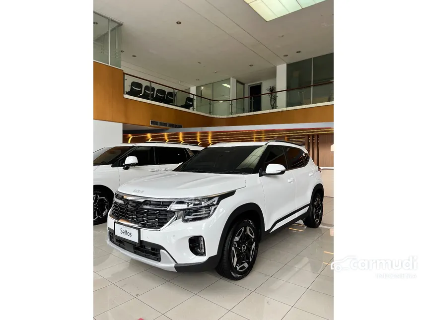 Jual Mobil KIA Seltos 2024 CRDi 1.5 di DKI Jakarta Automatic Wagon Putih Rp 403.500.000
