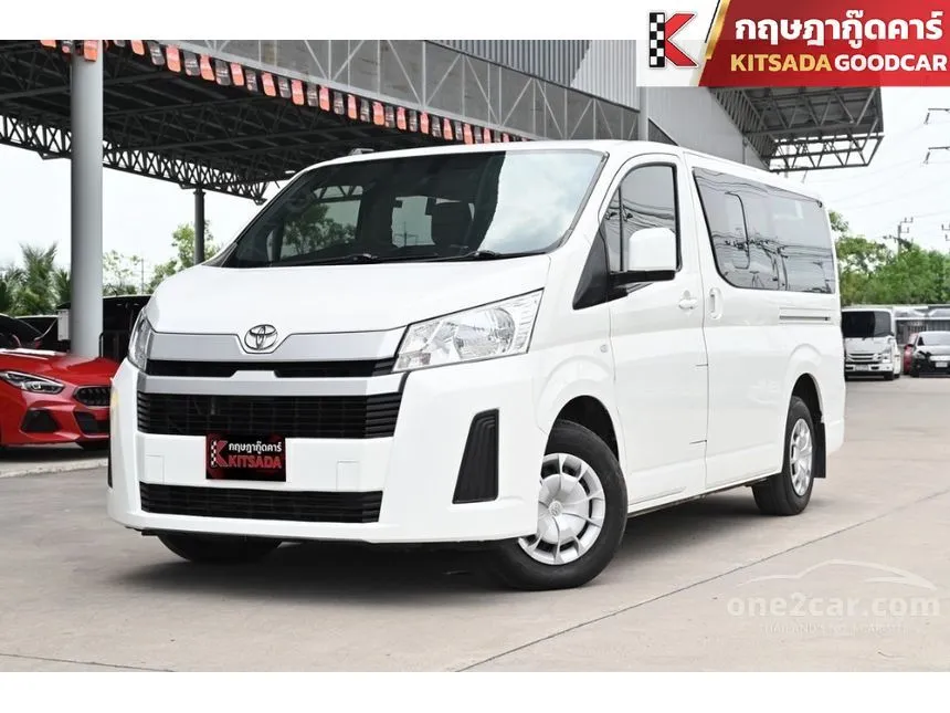 2022 Toyota HIACE GL Van