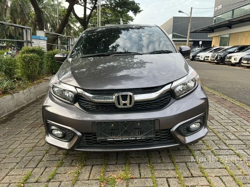 Jual Mobil Honda Brio 2023 Satya E 1.2 di Jawa Barat Automatic Hatchback Abu