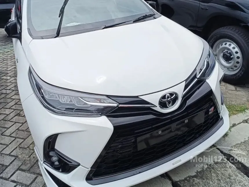 2023 Toyota Yaris S GR Sport Hatchback
