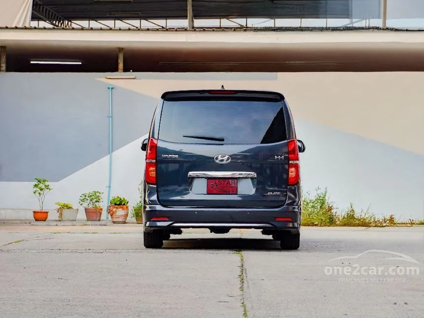 2020 Hyundai H-1 Elite Van