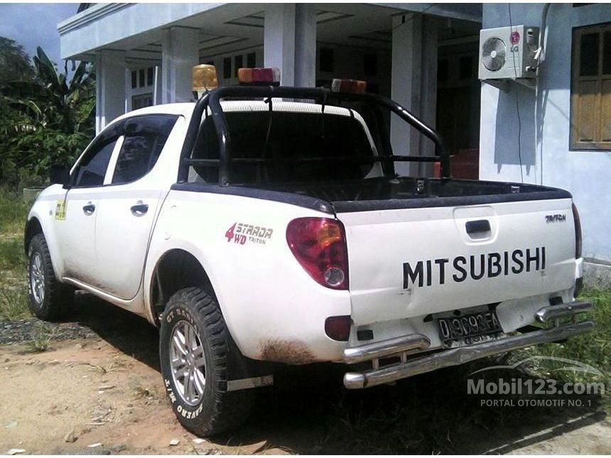 jual mitsubishi triton double cabin 2009 banda aceh