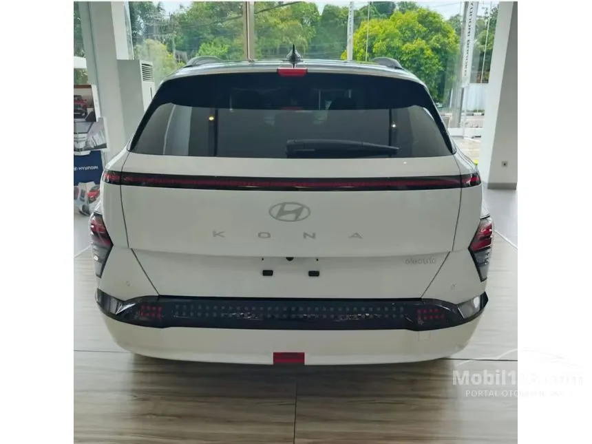 Jual Mobil Hyundai Kona 2025 Signature Long Range di DKI Jakarta Automatic SUV Putih Rp 587.000.000