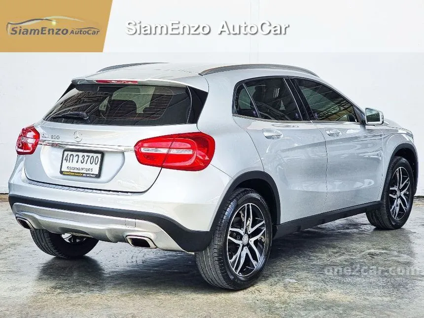 2016 Mercedes-Benz GLA200 Urban SUV