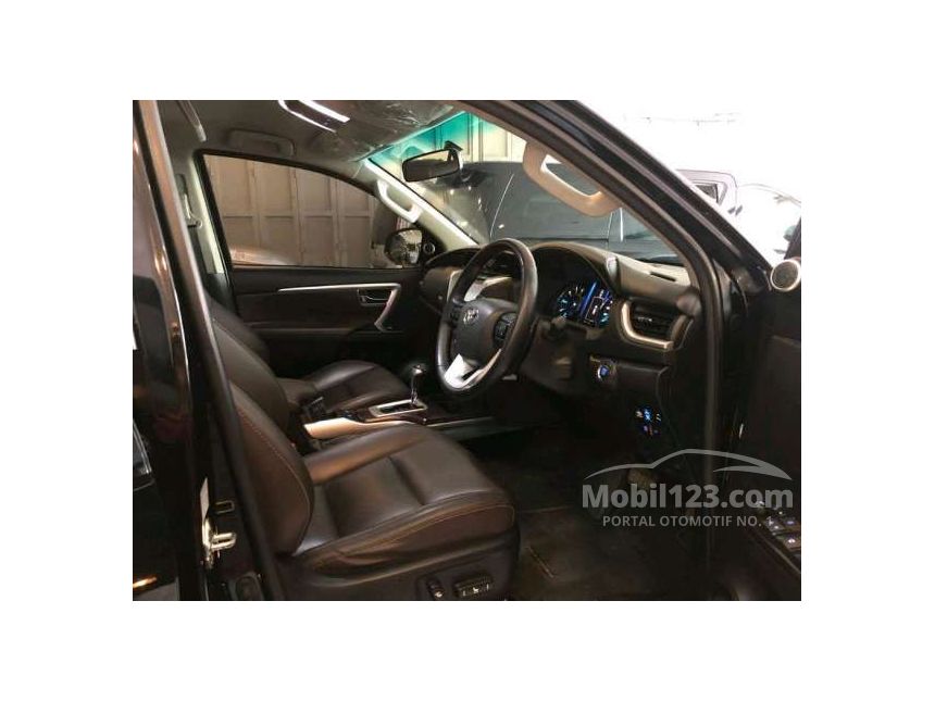 Jual Mobil Toyota Fortuner 2016 VRZ 2.4 di Jawa Barat Automatic SUV