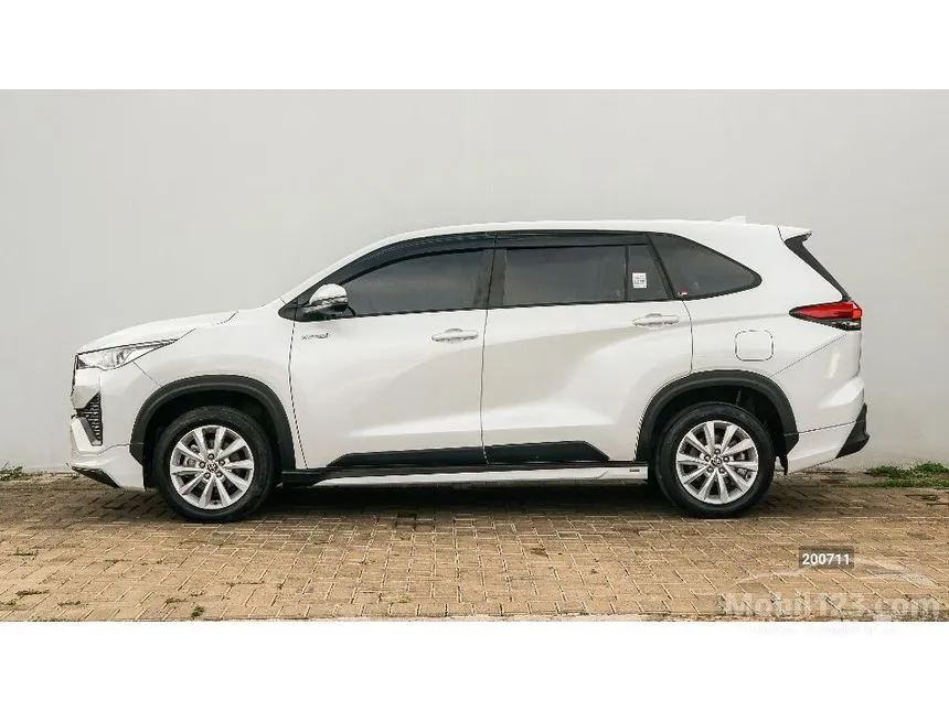 2024 Toyota Kijang Innova Zenix V HV (Non Premium Color) MPV