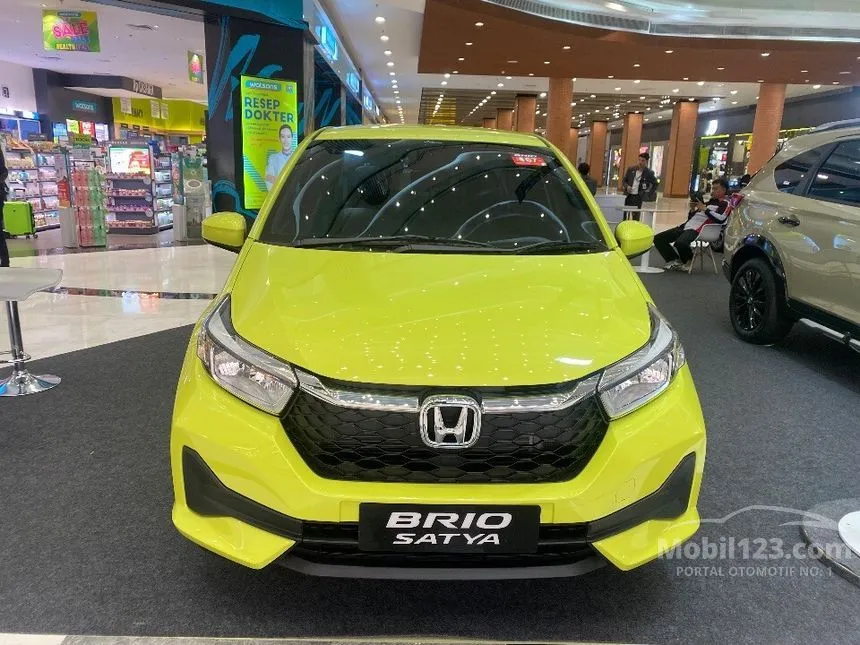 Jual Mobil Honda Brio 2024 E Satya 1.2 di Banten Automatic Hatchback Kuning Rp 162.000.000