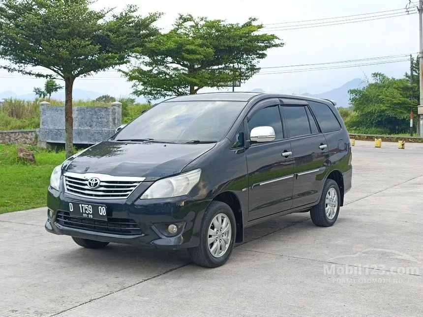 Jual Mobil Toyota Kijang Innova 2012 E 2.0 di Jawa Barat Manual MPV Hitam Rp 135.000.000