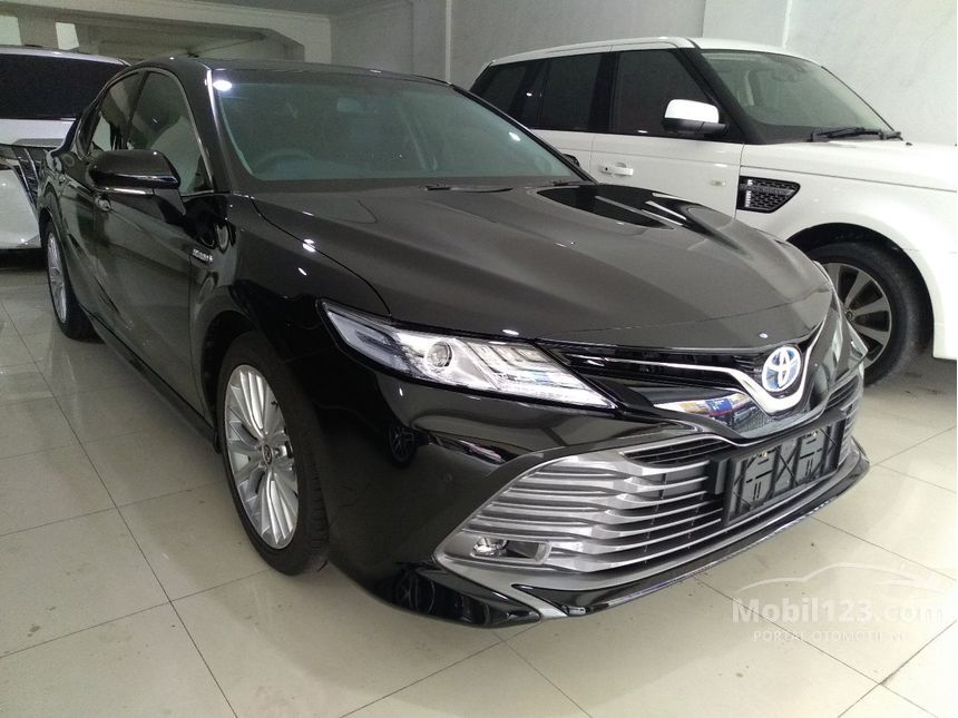 Jual Mobil Toyota Camry  Hybrid  2022 HV 2 5 di DKI Jakarta  