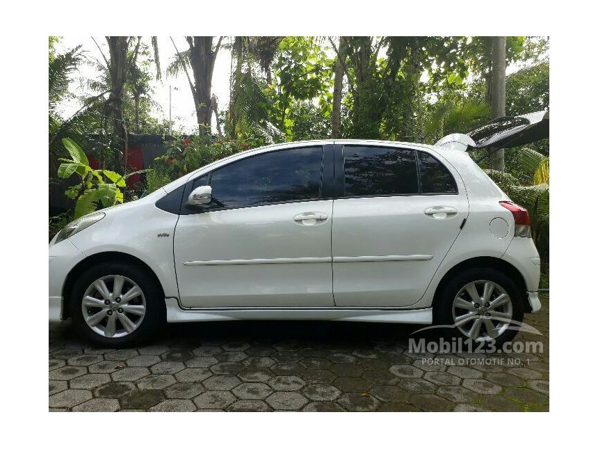 Jual Mobil  Toyota  Yaris  2010 S Limited 1 5 di Yogyakarta  