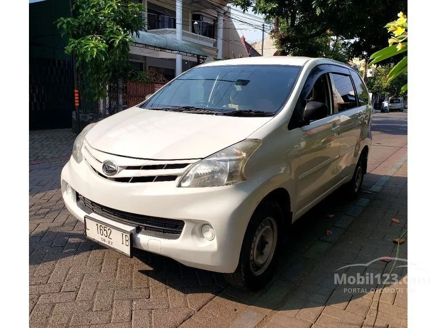 Jual Mobil Daihatsu Xenia 2012 X 1.3 di Jawa Timur Manual MPV Putih Rp 105.000.000