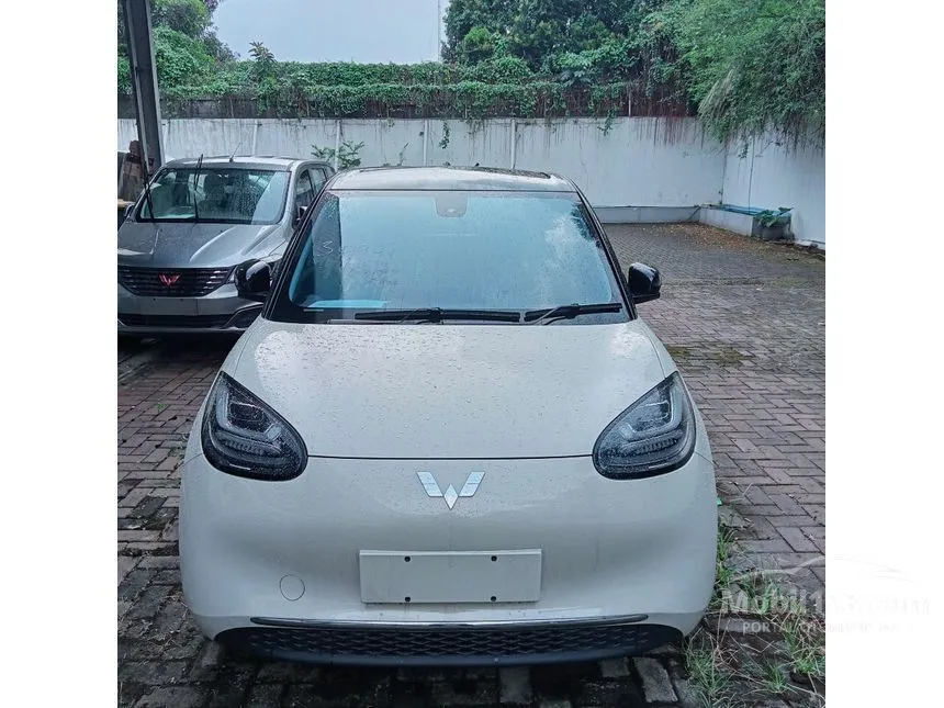 Jual Mobil Wuling Binguo EV 2024 410Km Premium Range di DKI Jakarta Automatic Hatchback Putih Rp 352.000.000