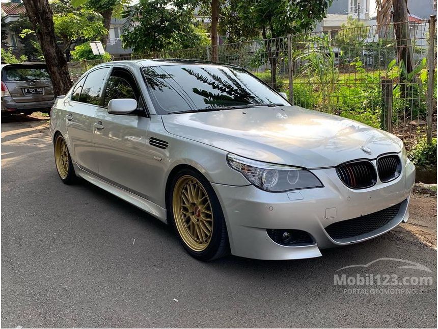 Jual Mobil  BMW  523i 2006 E60  2 5  di DKI Jakarta Automatic 