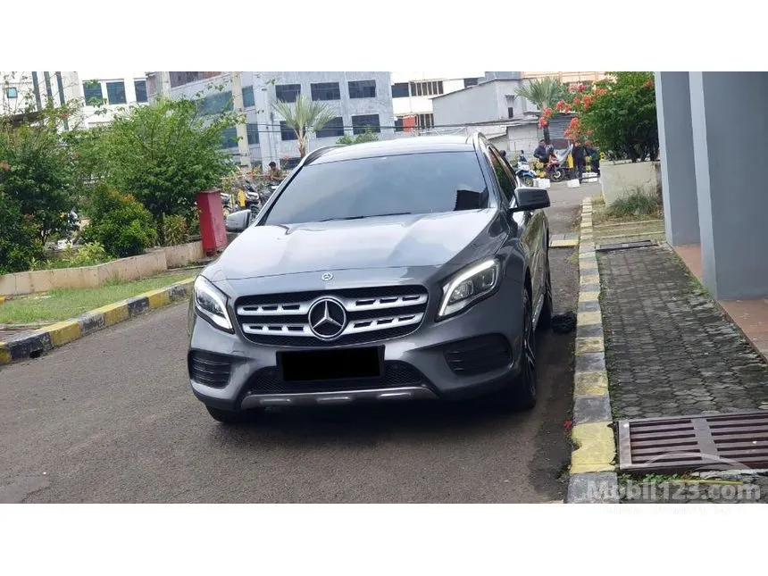 2019 Mercedes-Benz GLA200 AMG Line SUV
