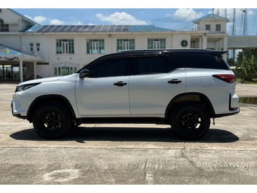 2023 Toyota FORTUNER Leader V SUV