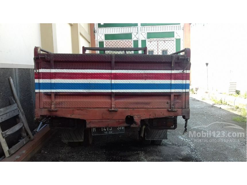  Jual  Mobil  Toyota Dyna 1997 Truck Diesel 3 0 di Jawa  