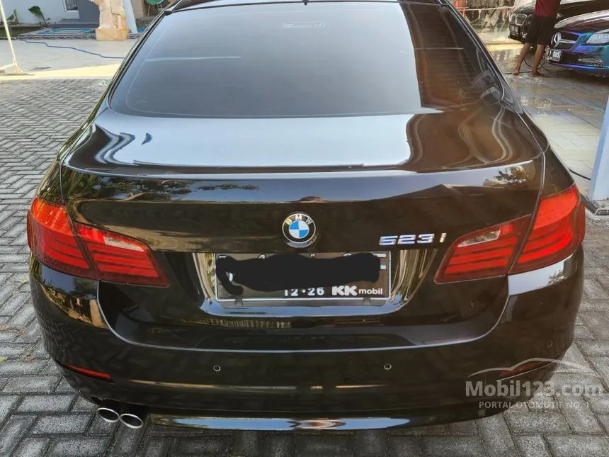 2011 BMW 523i Sedan