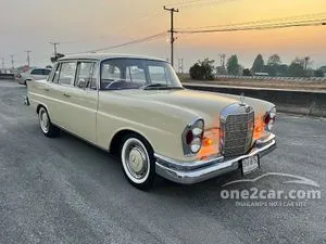 1968 Mercedes-Benz 230S 2.3 Classic Sedan