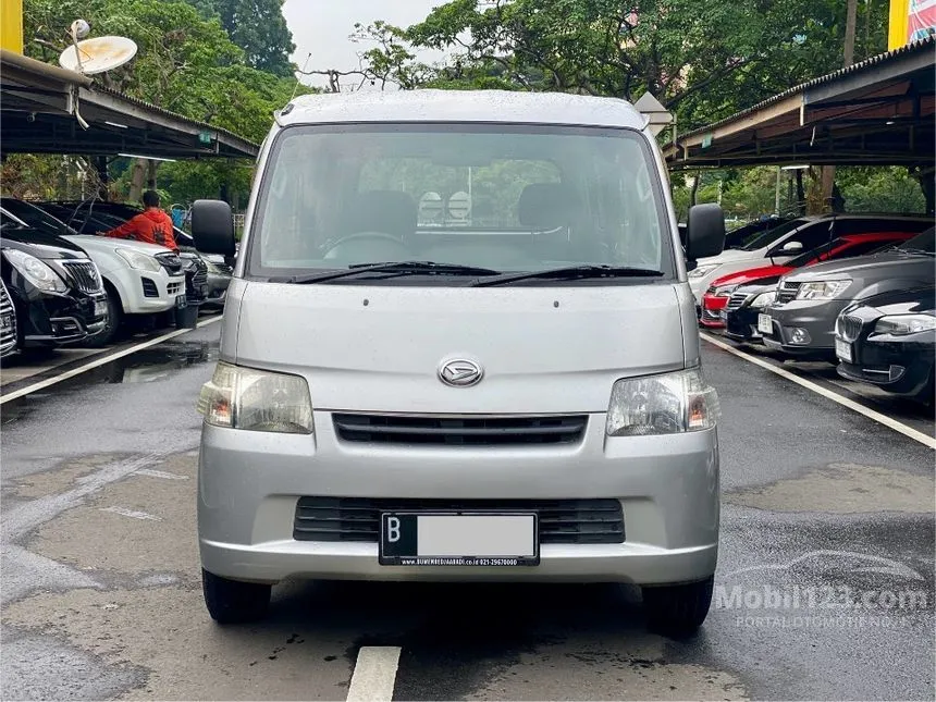 Jual Mobil Daihatsu Gran Max 2015 Mini Bus D Front Facing 1.3 di DKI Jakarta Manual Van Silver Rp 88.000.000