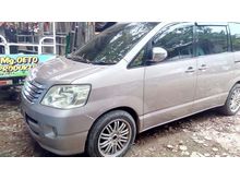 2005 Toyota Noah 2.0 MPV Minivans