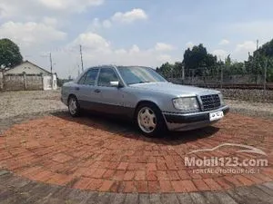 1991 Mercedes-Benz 230E 2.3 W124 Sedan