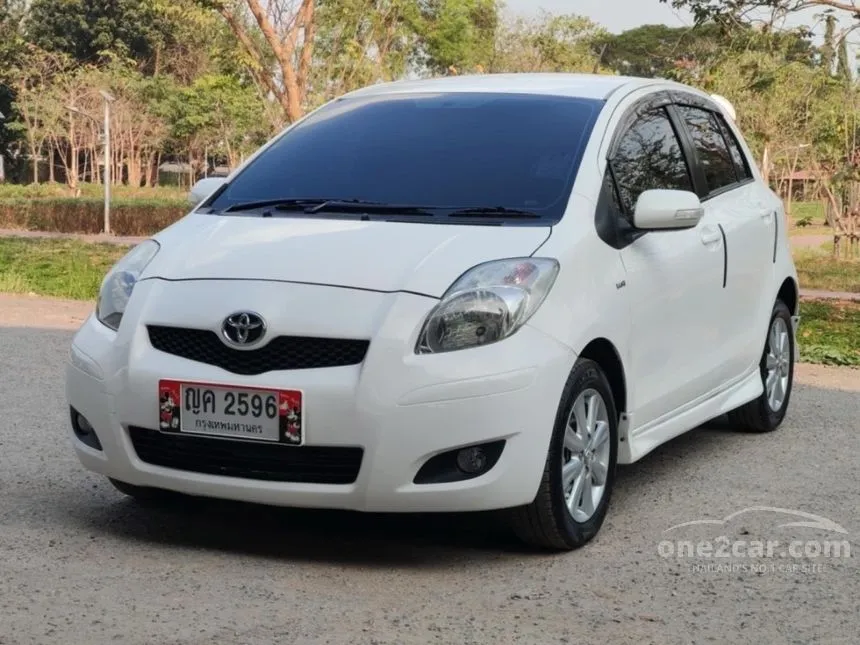 2010 Toyota Yaris E Hatchback