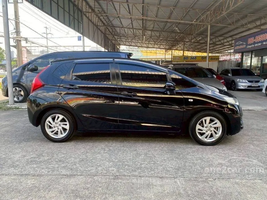 2017 Honda JAZZ V Hatchback