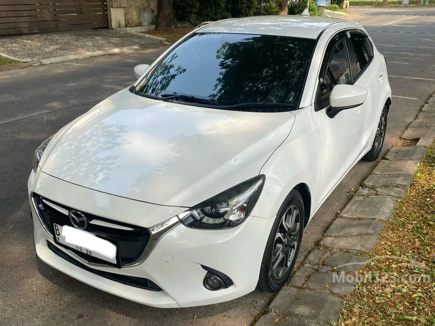 Jual Mobil Mazda 2 2016 R 1.5 di Jawa Barat Automatic Hatchback Putih Rp 173.000.000
