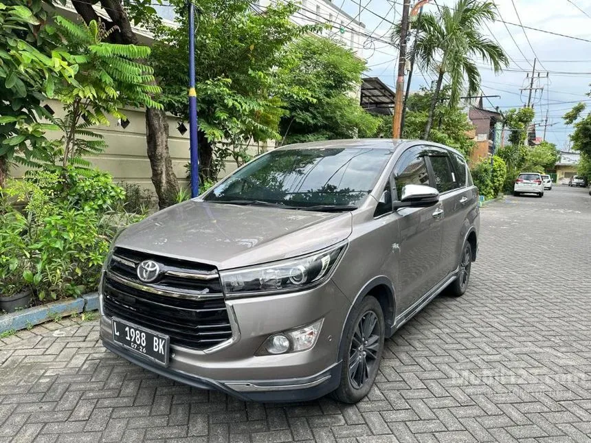 Jual Mobil Toyota Innova Venturer 2018 2.0 di Jawa Timur Automatic Wagon Coklat Rp 315.000.000