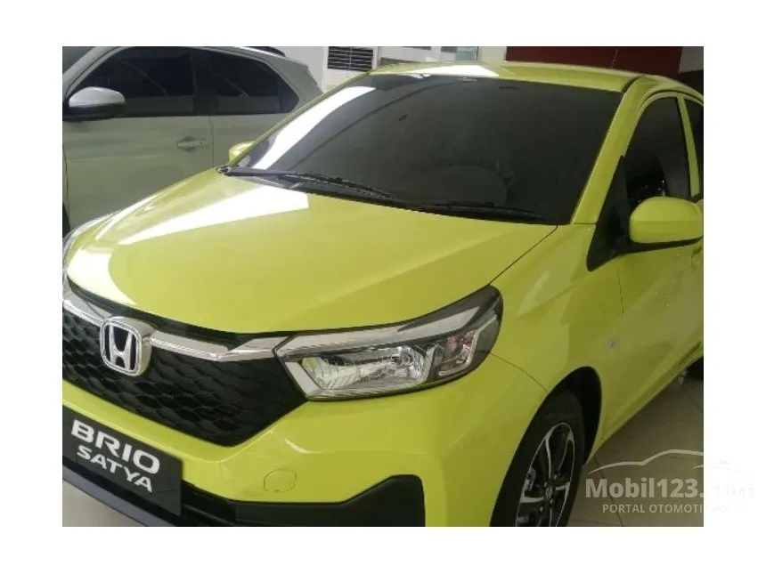 Jual Mobil Honda Brio 2024 E Satya 1.2 di Banten Automatic Hatchback Hijau Rp 183.500.000