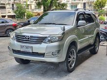 2011 Toyota Fortuner 2.7 (ปี 12-15) V SUV
