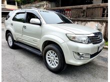 2011 Toyota Fortuner 2.7 (ปี 08-11) V SUV