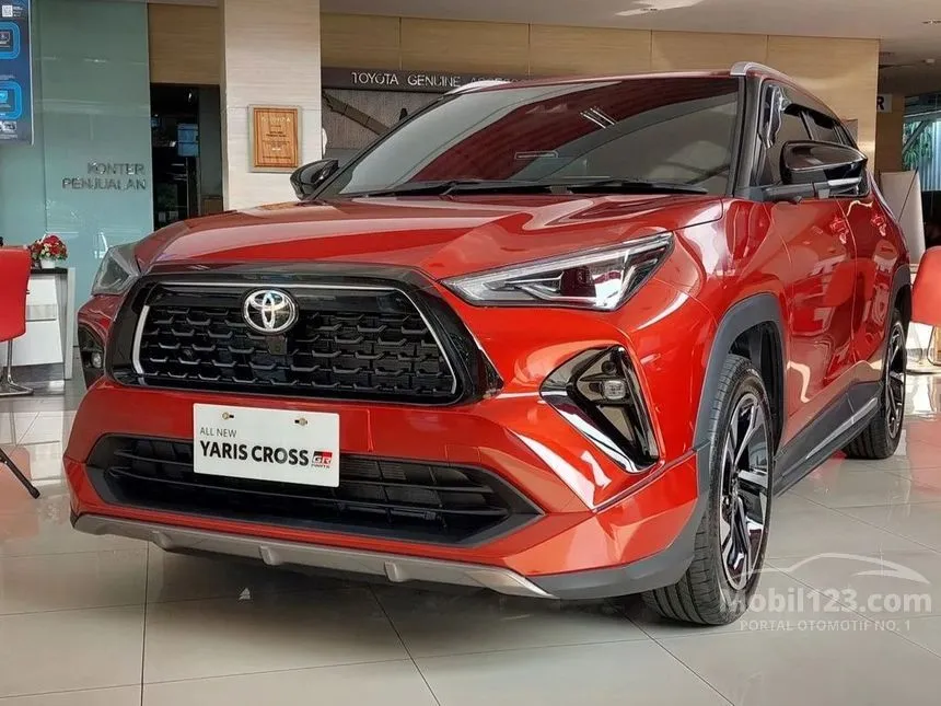 Jual Mobil Toyota Yaris Cross 2024 S GR Parts Aero Package HEV 1.5 di Banten Automatic Wagon Merah Rp 352.900.000