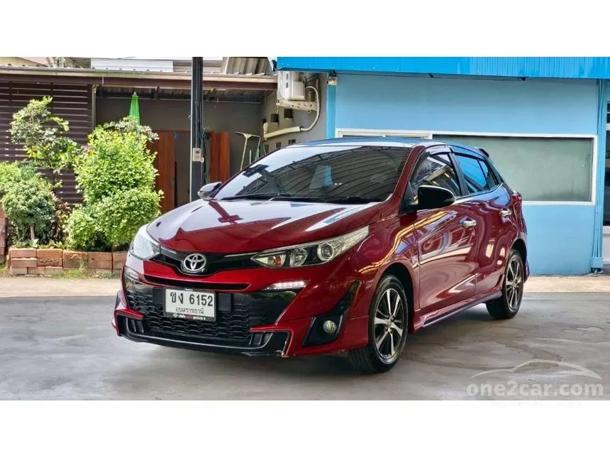 2020 Toyota YARIS Sport Premium Hatchback