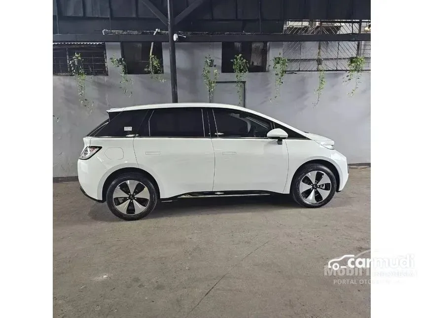 2024 Wuling Cloud EV EV Hatchback