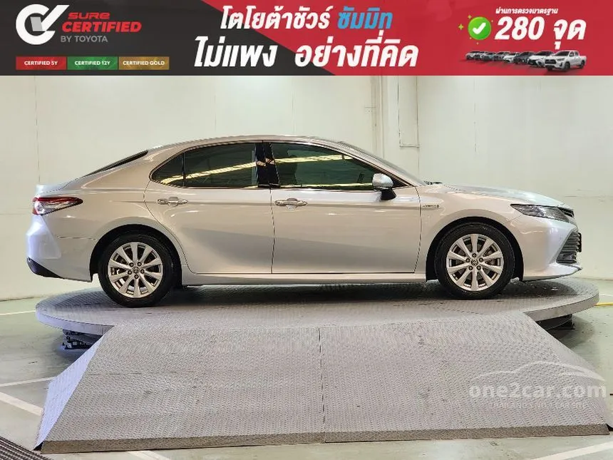 2019 Toyota Camry Hybrid Premium Sedan