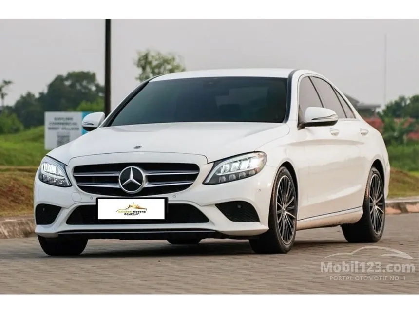 2019 Mercedes-Benz C200 EQ Boost Avantgarde Line Sedan
