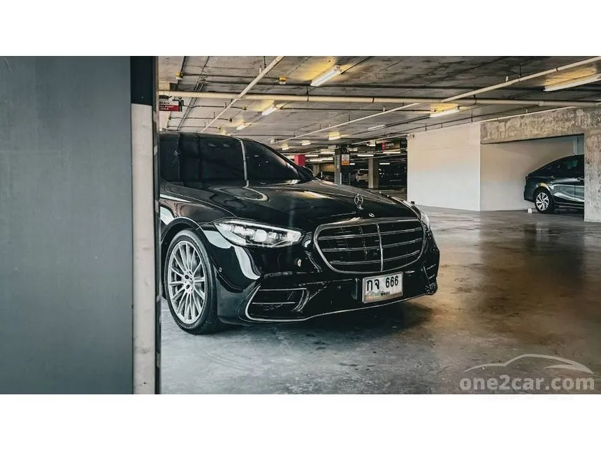 2022 Mercedes-Benz S580 e AMG Premium Sedan