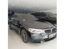 2019 BMW 530i 2.0 Luxury Sedan tipe Sport