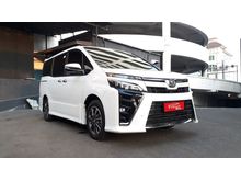 Toyota Voxy 2.0 AT 2018 White on Black - Tangan 1 - Service Record - Terawat - MURAH