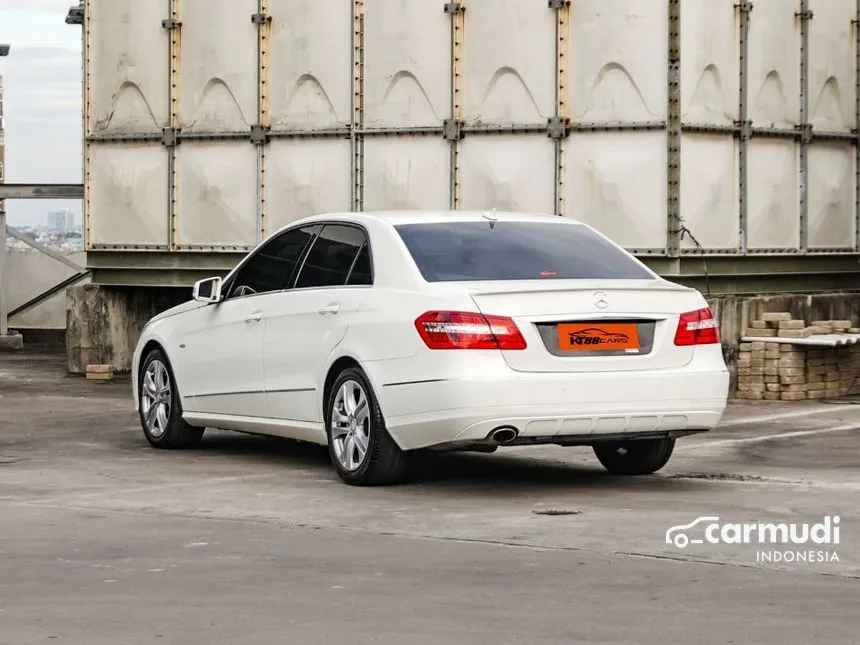 2010 Mercedes-Benz E250 Avantgarde CGI Sedan