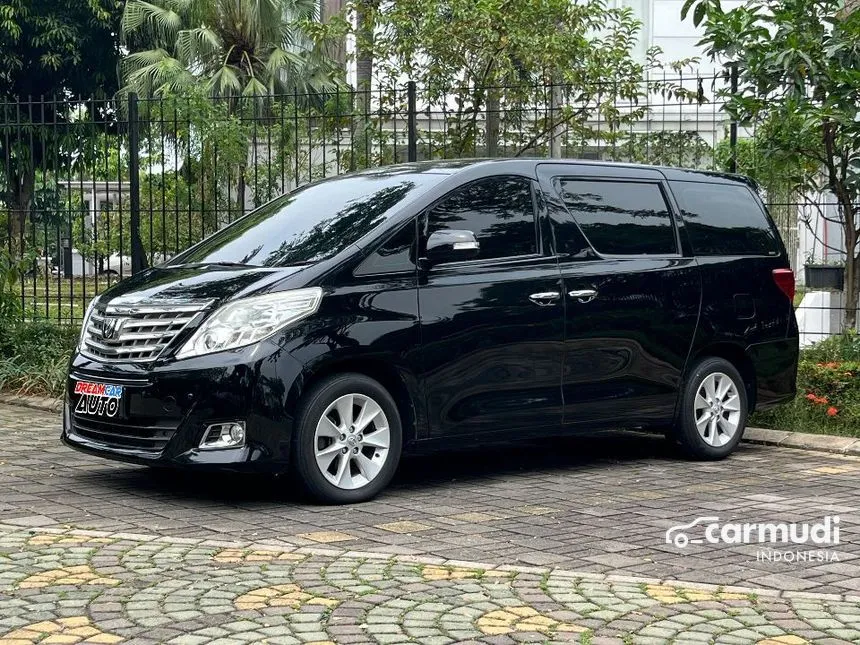 2013 Toyota Alphard X MPV