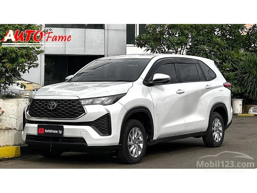 Jual Mobil Toyota Kijang Innova Zenix 2024 G (Non Premium Color) 2.0 di DKI Jakarta Automatic MPV Putih Rp 385.000.000