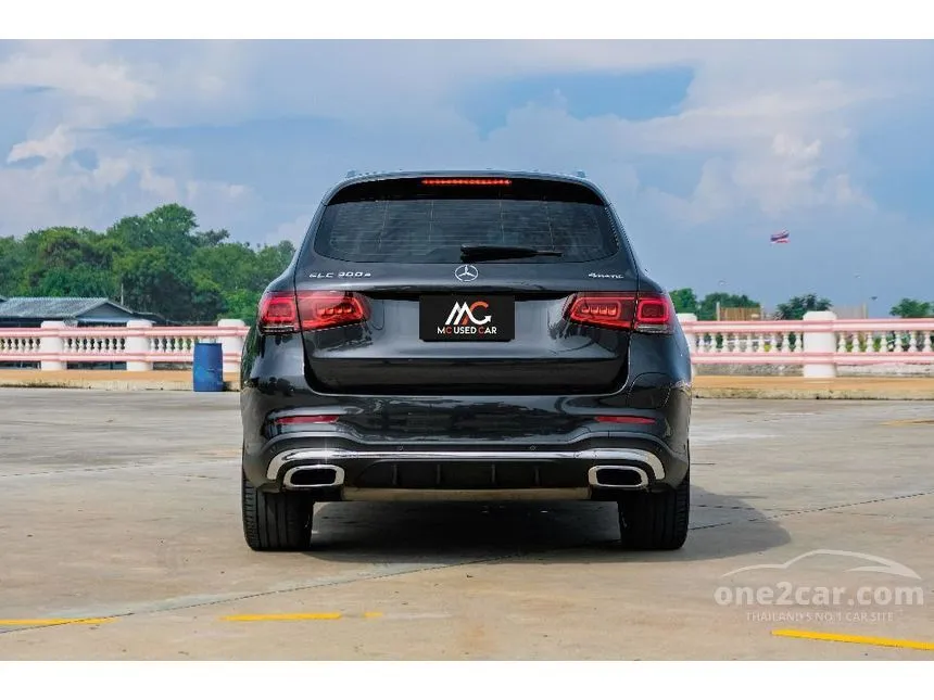 2021 Mercedes-Benz GLC300 e 4MATIC AMG Dynamic SUV