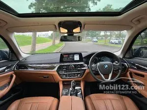 2018 BMW 530i 2.0 Luxury Sedan