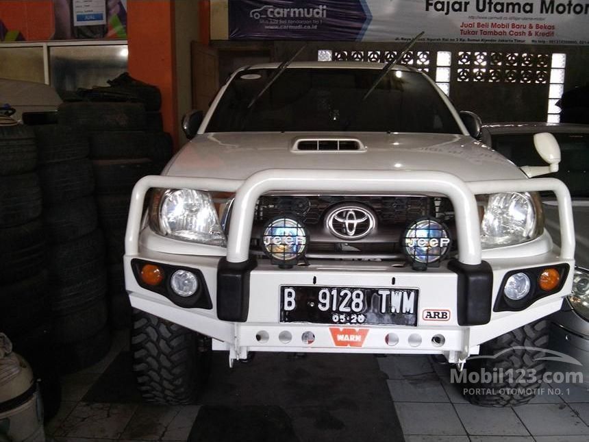 Jual Mobil  Toyota  Hilux 2010 3 0 di DKI Jakarta Manual 