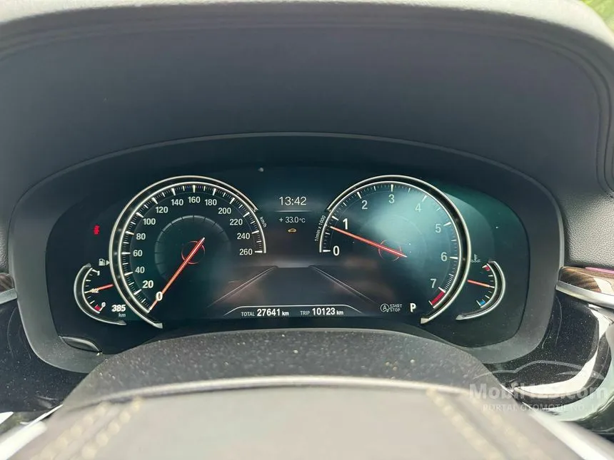 2018 BMW 520i Luxury Sedan