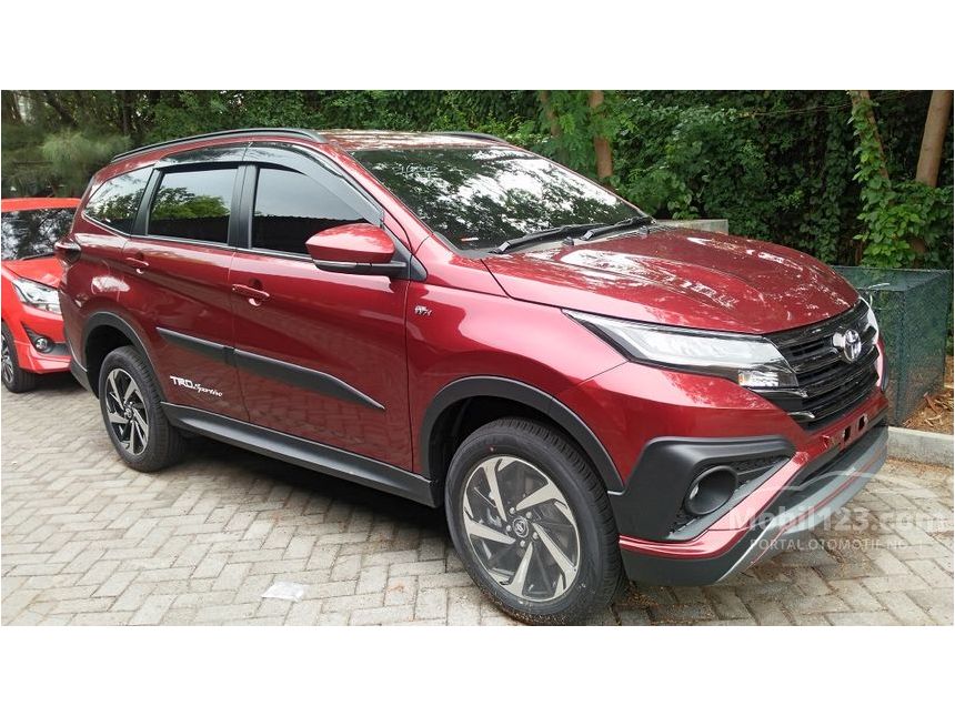 Jual Mobil Toyota Rush 2018 TRD Sportivo 1.5 di Jawa Timur 