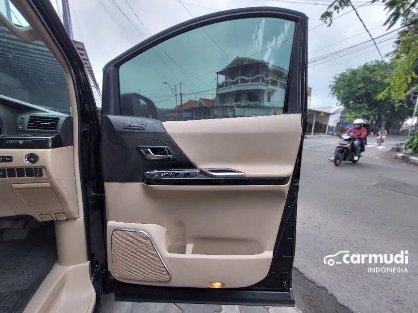 2013 Toyota Alphard G MPV