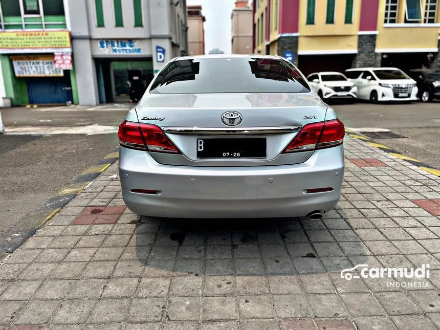 2010 Toyota Camry V Sedan